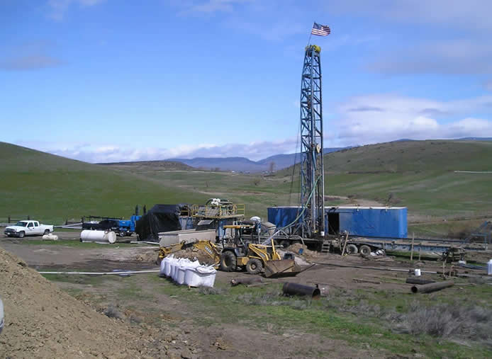 Installing Ellensburg's 1600 gpm Hayward Well